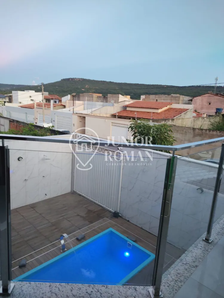 Sobrado, 4 quartos, 303 m² - Foto 2