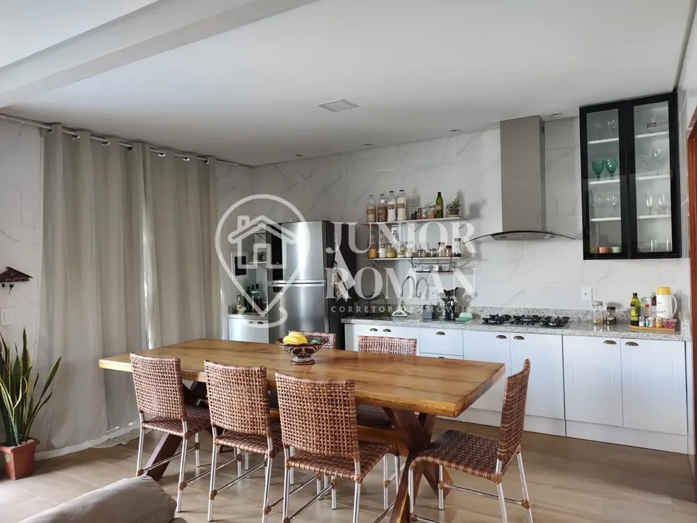 Sobrado, 4 quartos, 303 m² - Foto 11