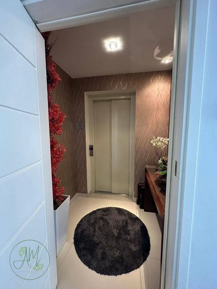 Apartamento, 3 quartos, 232 m² - Foto 2