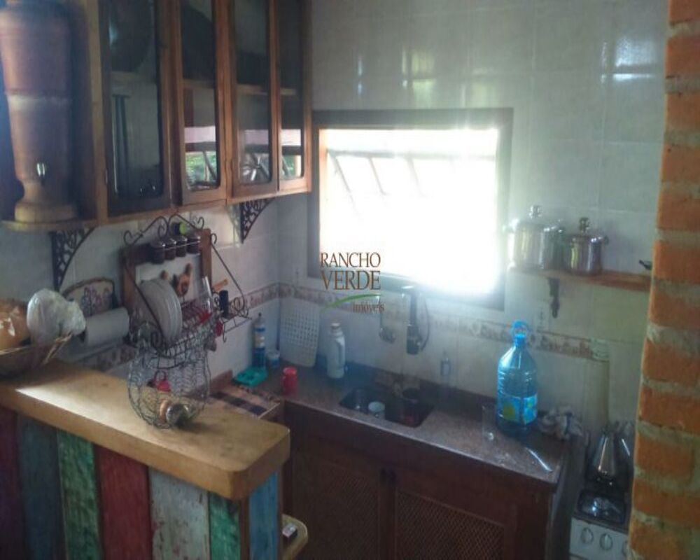 Chácara à venda com 2 quartos, 2500m² - Foto 2