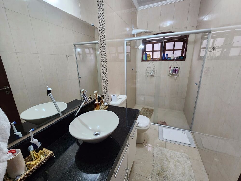 Casa à venda com 3 quartos, 250m² - Foto 4