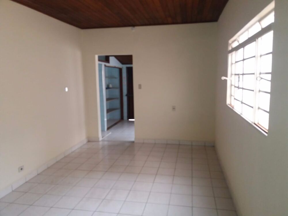 Casa à venda com 3 quartos, 495m² - Foto 3
