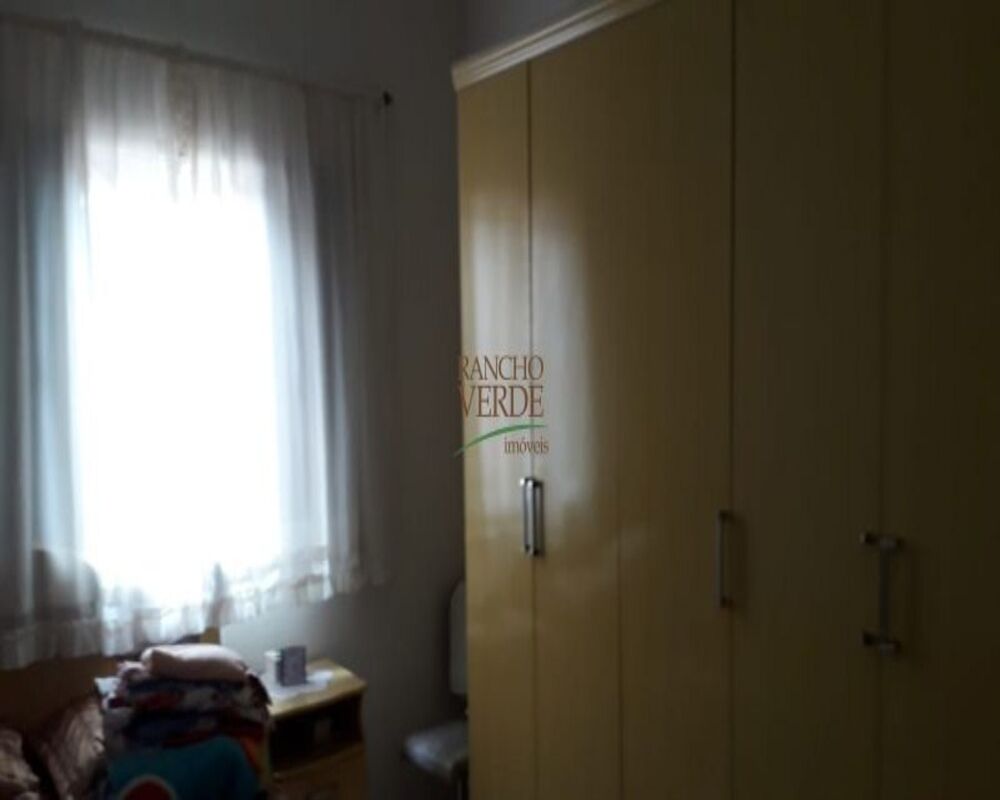 Casa à venda com 3 quartos, 300m² - Foto 3