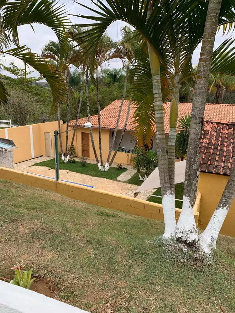 Fazenda à venda com 3 quartos, 2m² - Foto 2