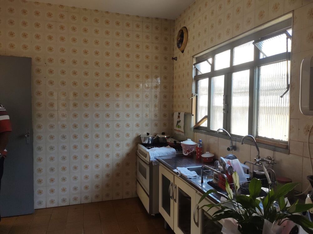 Casa à venda com 3 quartos, 390m² - Foto 10