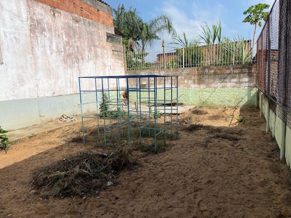 Casa à venda com 3 quartos, 300m² - Foto 3