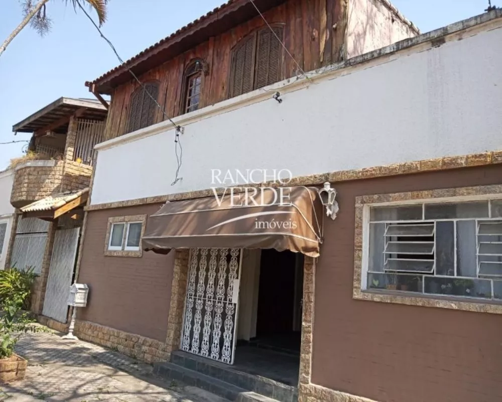 Casa à venda com 5 quartos, 150m² - Foto 1