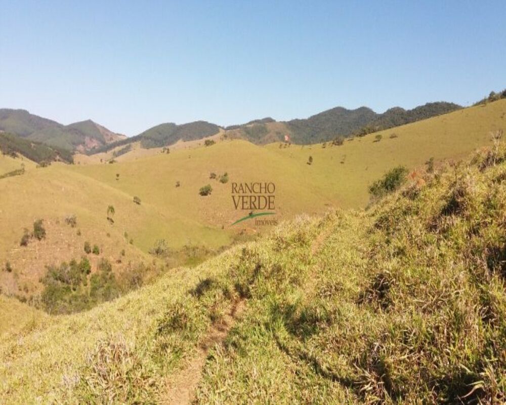Fazenda à venda com 3 quartos, 202m² - Foto 3