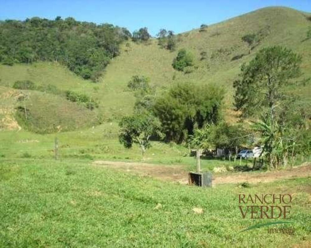 Fazenda à venda com 3 quartos, 50m² - Foto 1