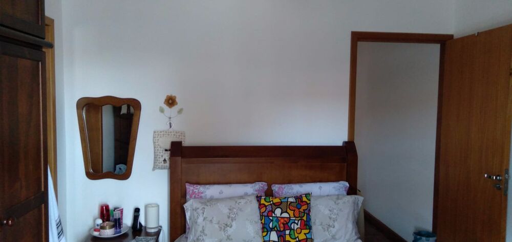 Casa à venda com 3 quartos, 100m² - Foto 2