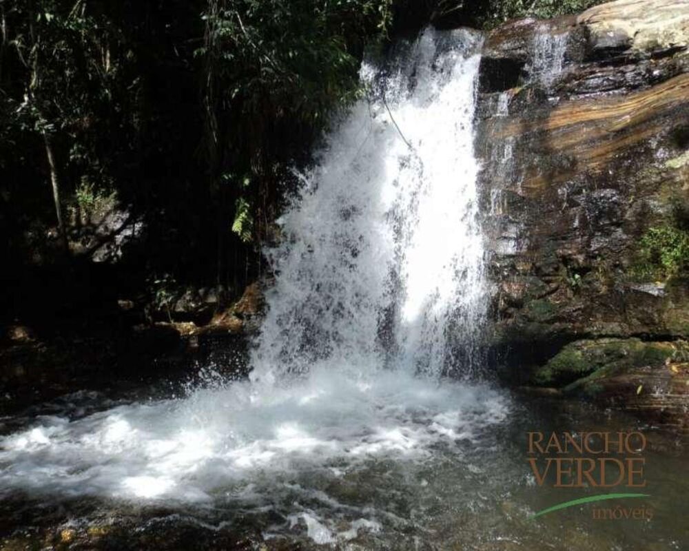 Fazenda à venda com 2 quartos, 7042200m² - Foto 1