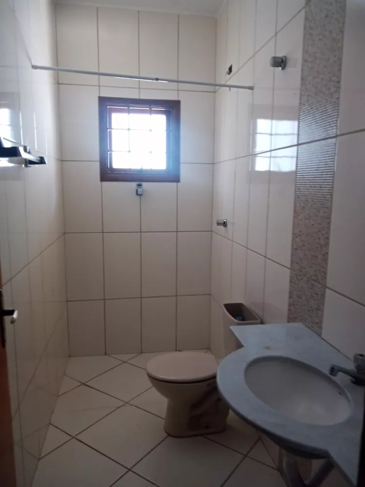 Casa à venda com 3 quartos, 150m² - Foto 2