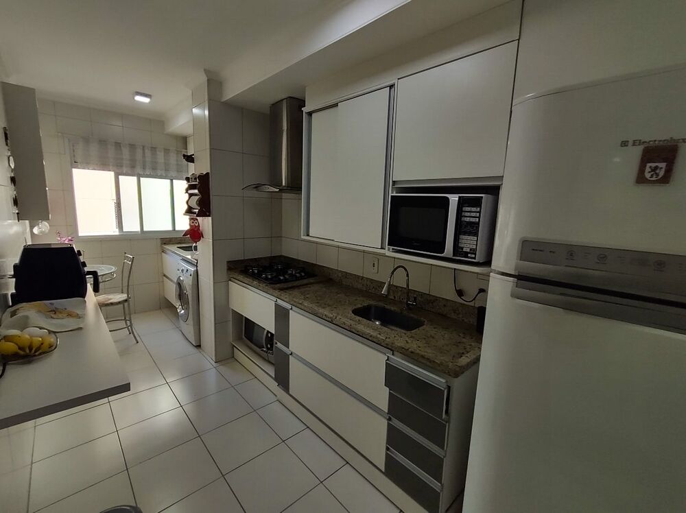 Apartamento à venda com 3 quartos, 96m² - Foto 17