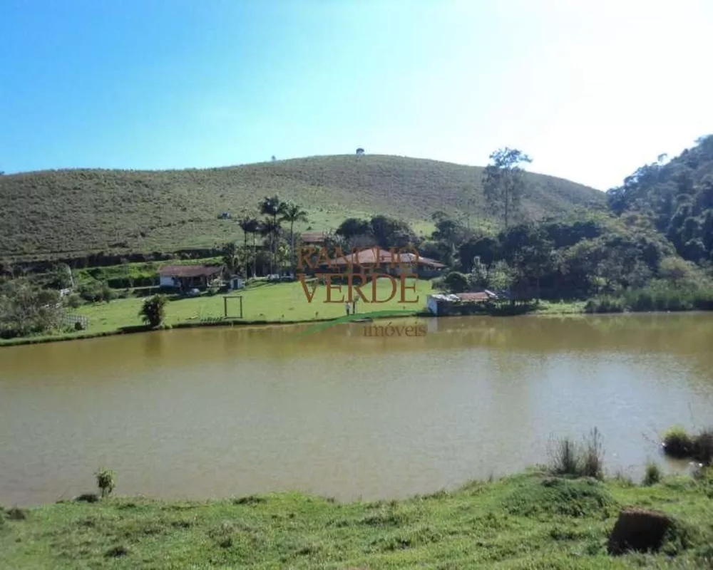 Fazenda à venda com 2 quartos, 193600m² - Foto 1