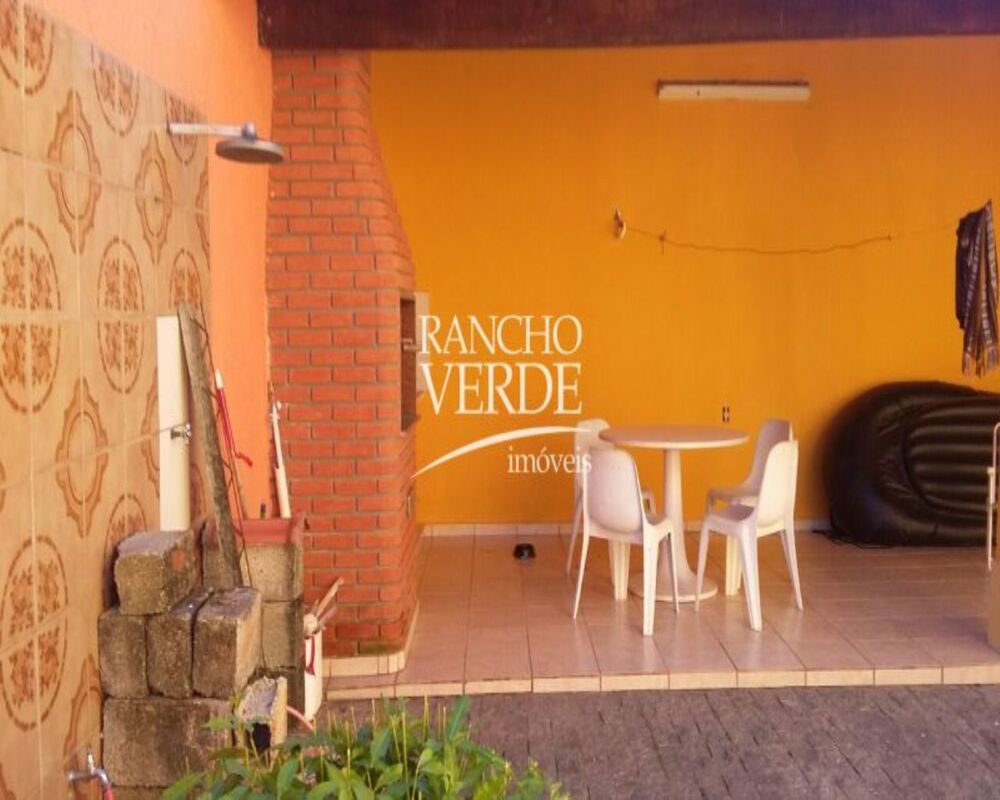 Casa à venda com 3 quartos, 220m² - Foto 3