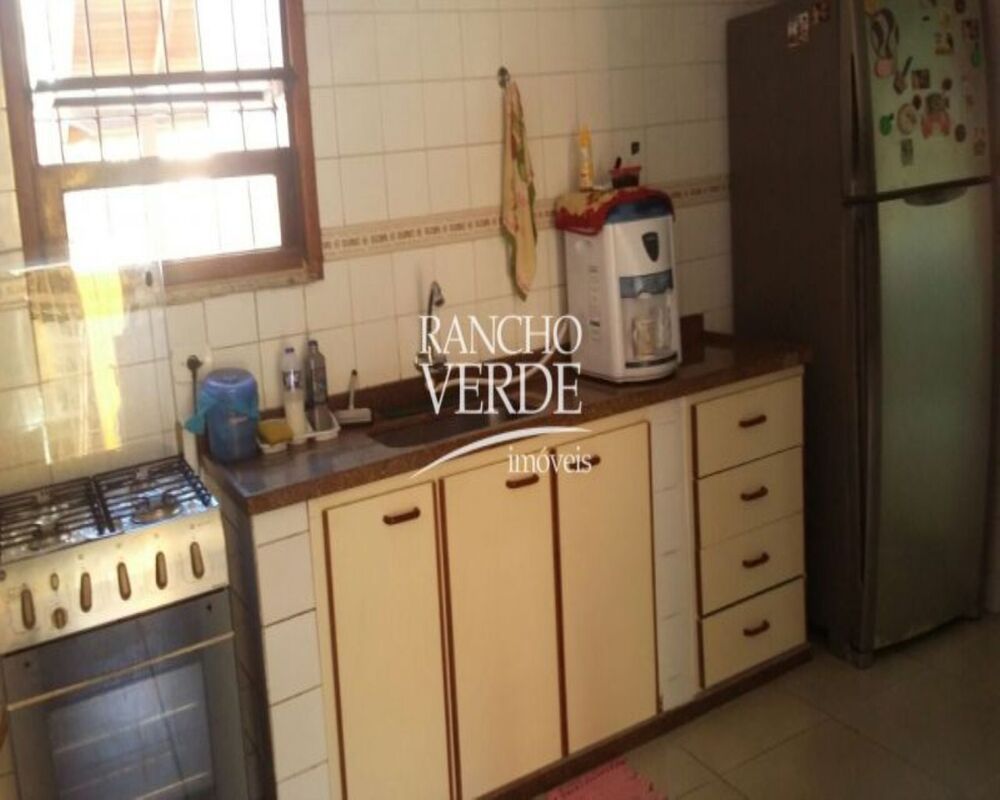 Casa à venda com 3 quartos, 220m² - Foto 7