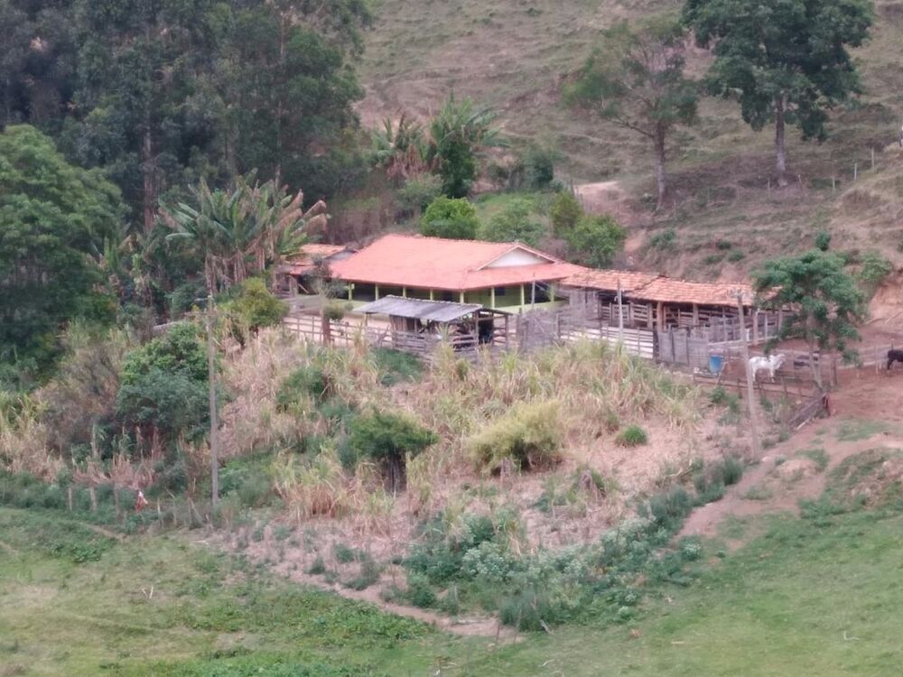 Sítio à venda com 2 quartos, 10m² - Foto 2