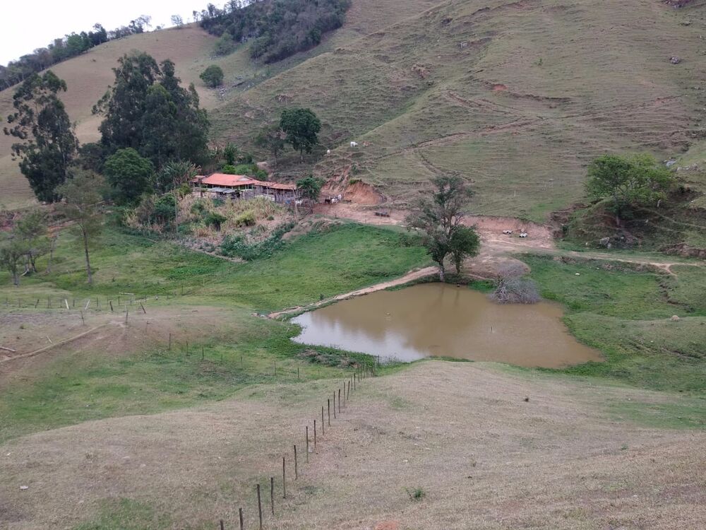 Sítio à venda com 2 quartos, 10m² - Foto 3