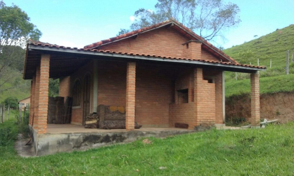 Sítio, 2 quartos, 24 m² - Foto 1