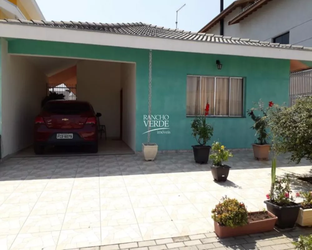 Casa à venda com 3 quartos, 150m² - Foto 1