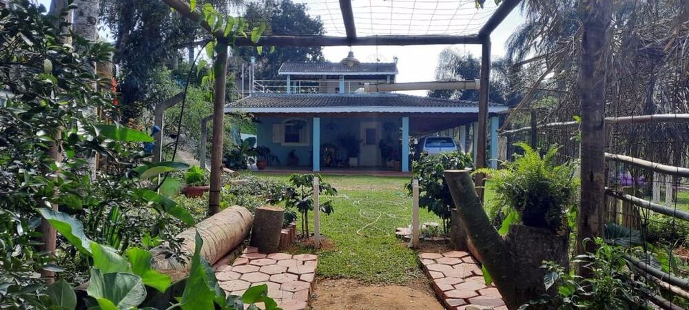 Chácara à venda com 3 quartos, 5560m² - Foto 1