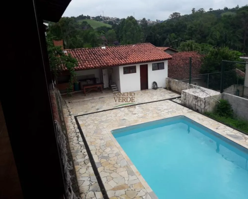 Casa à venda com 3 quartos, 145m² - Foto 1