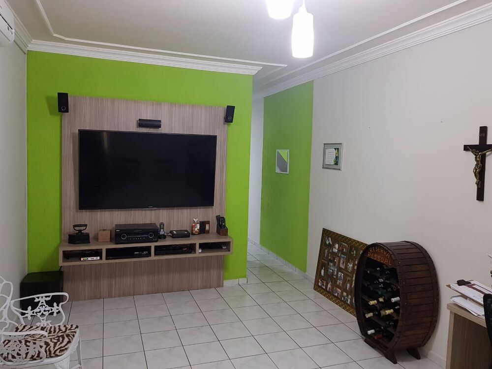 Casa à venda com 3 quartos, 150m² - Foto 1