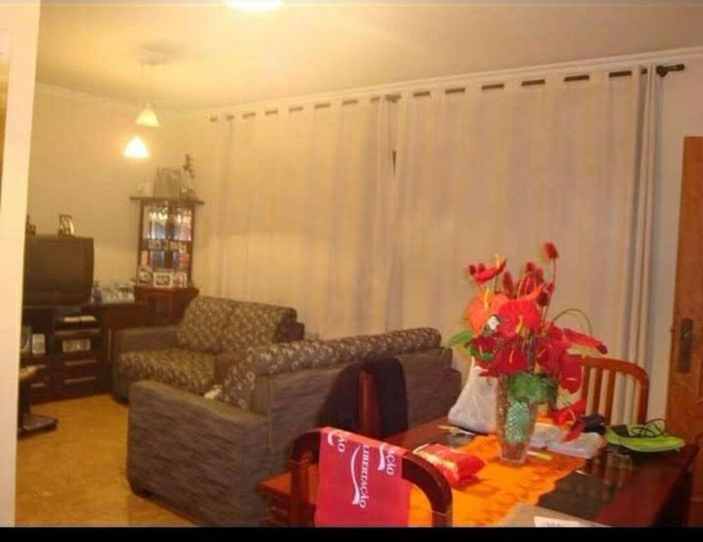 Casa à venda com 3 quartos, 250m² - Foto 3