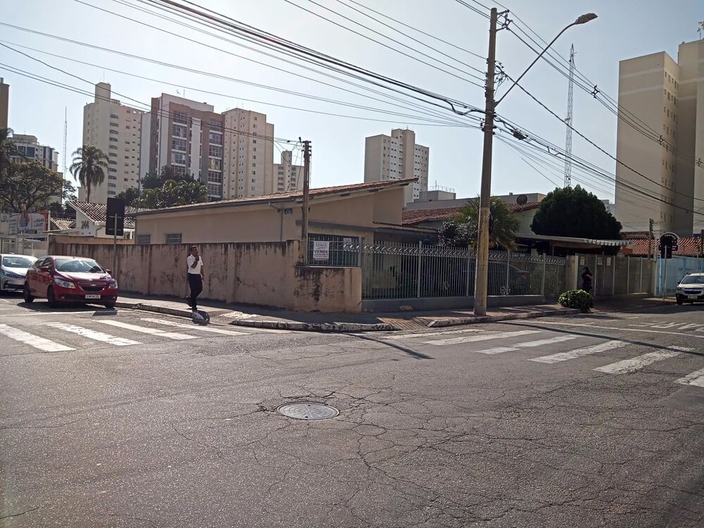 Prédio Inteiro - Foto 1