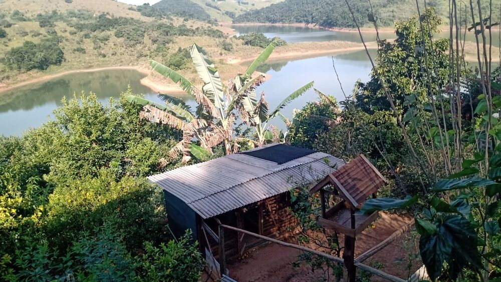 Chácara à venda com 2 quartos, 2500m² - Foto 1