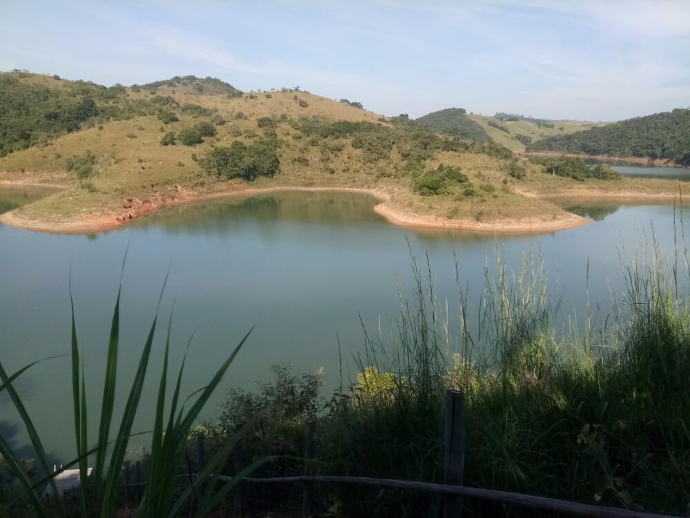 Chácara à venda com 2 quartos, 2500m² - Foto 10