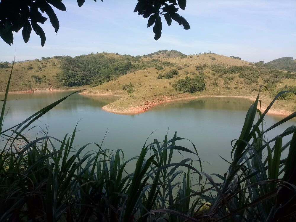 Chácara à venda com 2 quartos, 2500m² - Foto 9