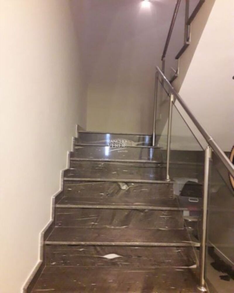 Casa à venda com 4 quartos, 1000m² - Foto 5