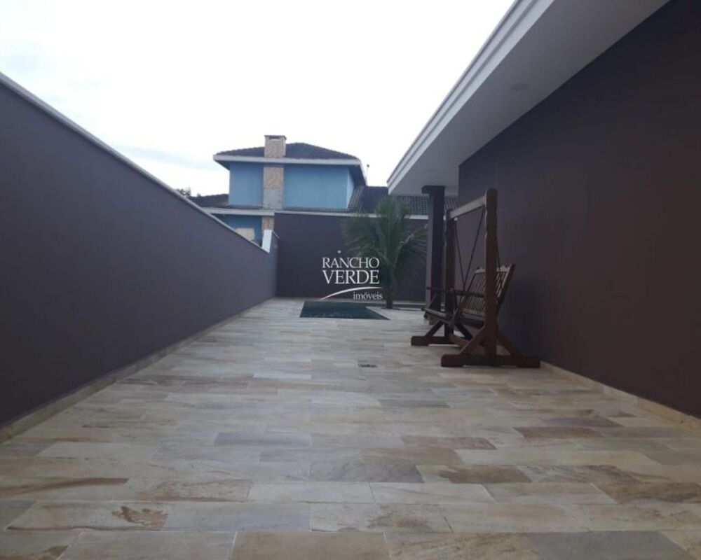 Casa à venda com 4 quartos, 1000m² - Foto 2