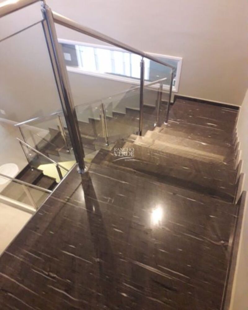 Casa à venda com 4 quartos, 1000m² - Foto 10