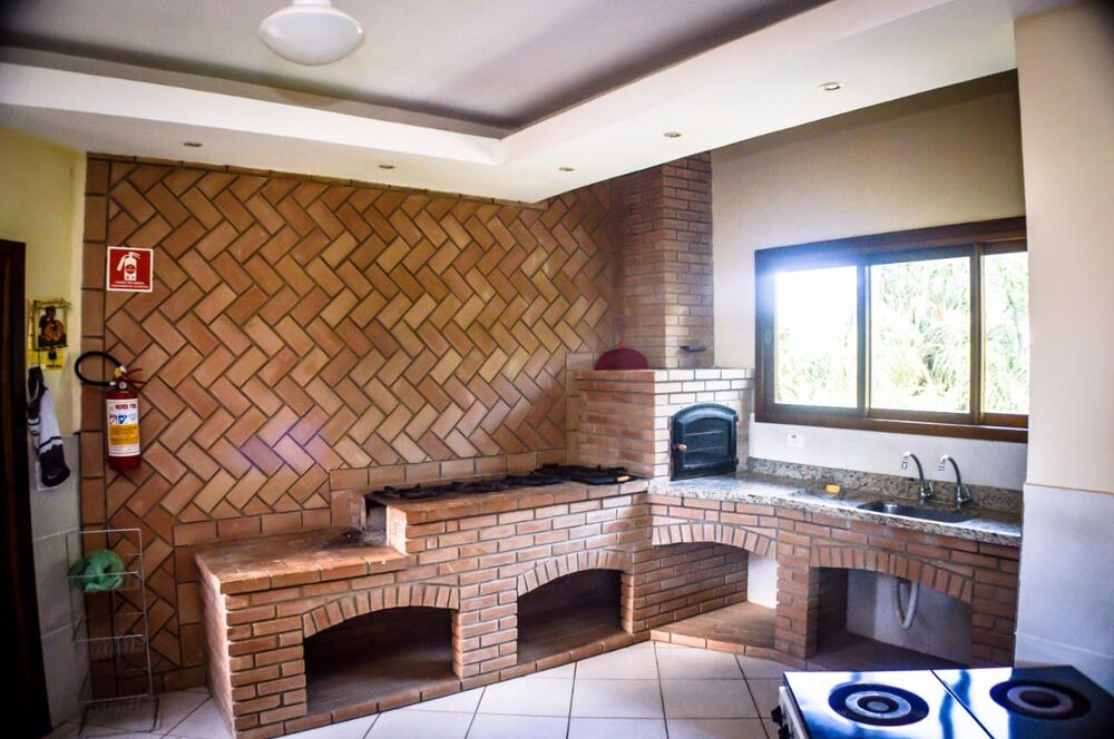 Chácara à venda com 8 quartos, 6300m² - Foto 4