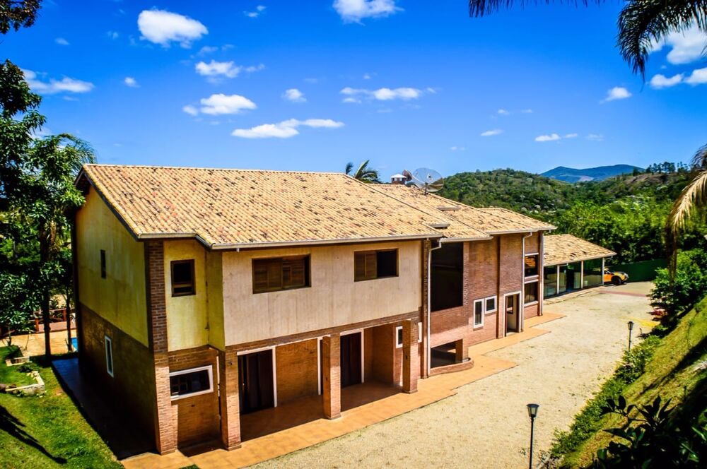 Chácara à venda com 8 quartos, 6300m² - Foto 1