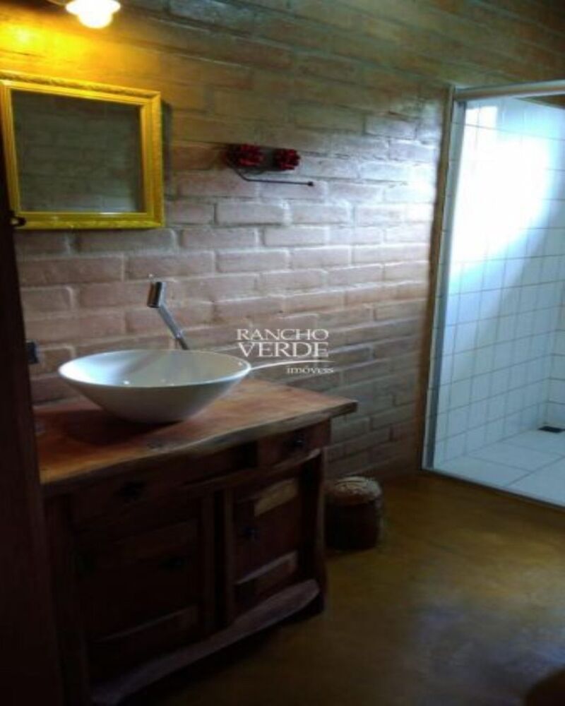 Chácara, 3 quartos, 600 m² - Foto 1