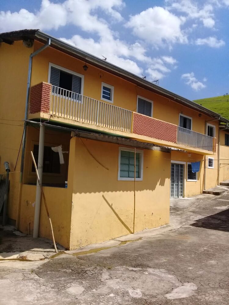 Casa à venda com 3 quartos, 780m² - Foto 1