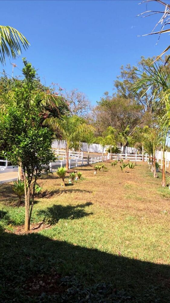 Chácara à venda com 5 quartos, 425m² - Foto 2