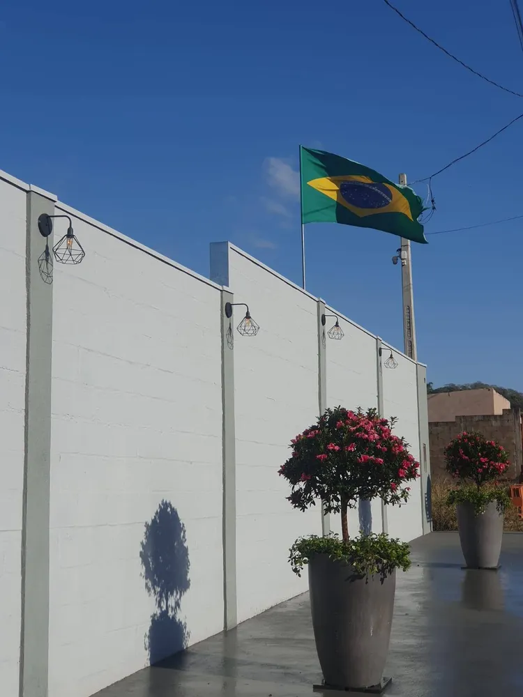Chácara, 3 quartos, 1000 m² - Foto 1