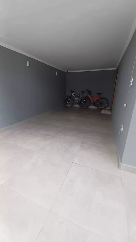 Casa à venda com 3 quartos, 178m² - Foto 3