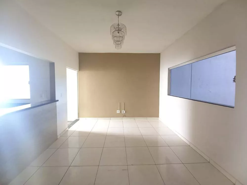 Casa à venda com 1 quarto, 70m² - Foto 4