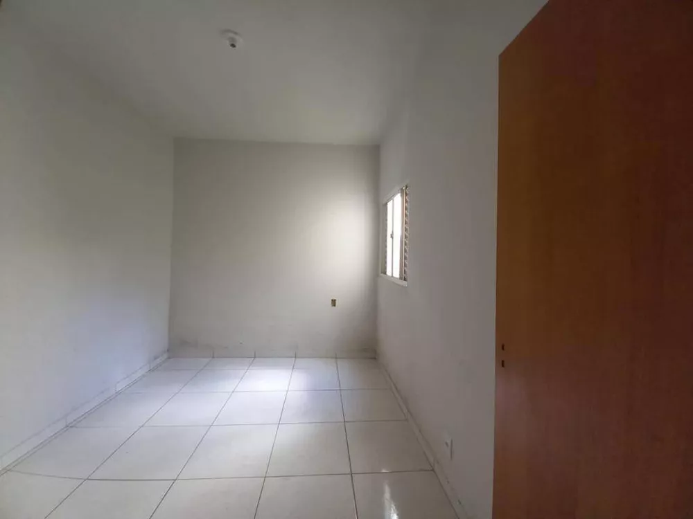 Casa à venda com 1 quarto, 70m² - Foto 3