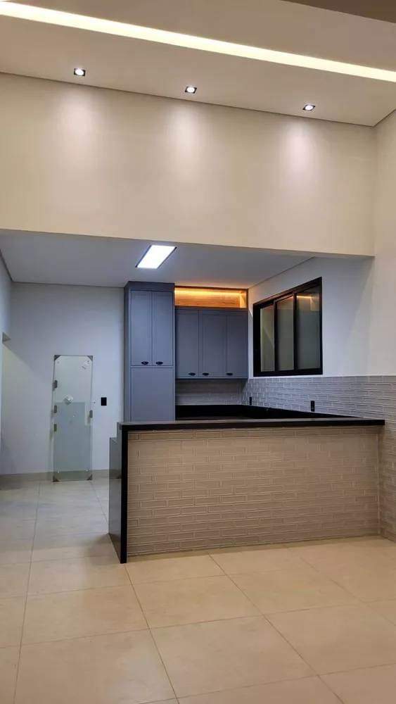 Casa à venda com 3 quartos, 165m² - Foto 3