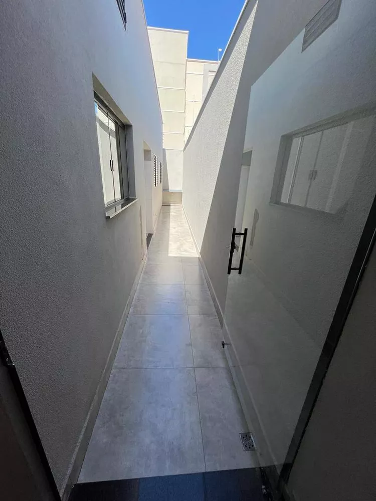 Casa à venda com 3 quartos, 134m² - Foto 4