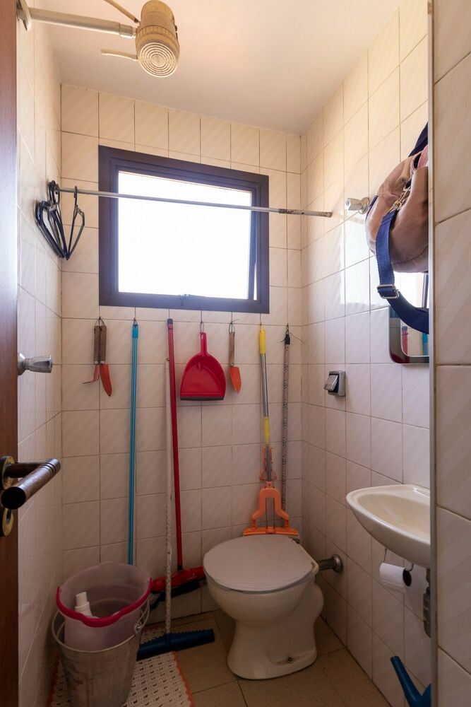 Apartamento à venda com 4 quartos, 196m² - Foto 2