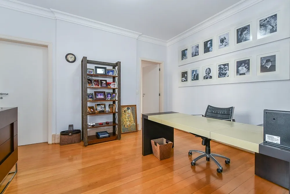 Apartamento, 3 quartos, 247 m² - Foto 2