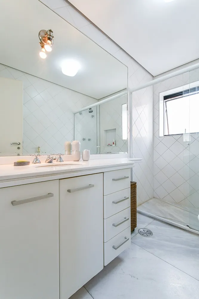 Apartamento, 3 quartos, 247 m² - Foto 1
