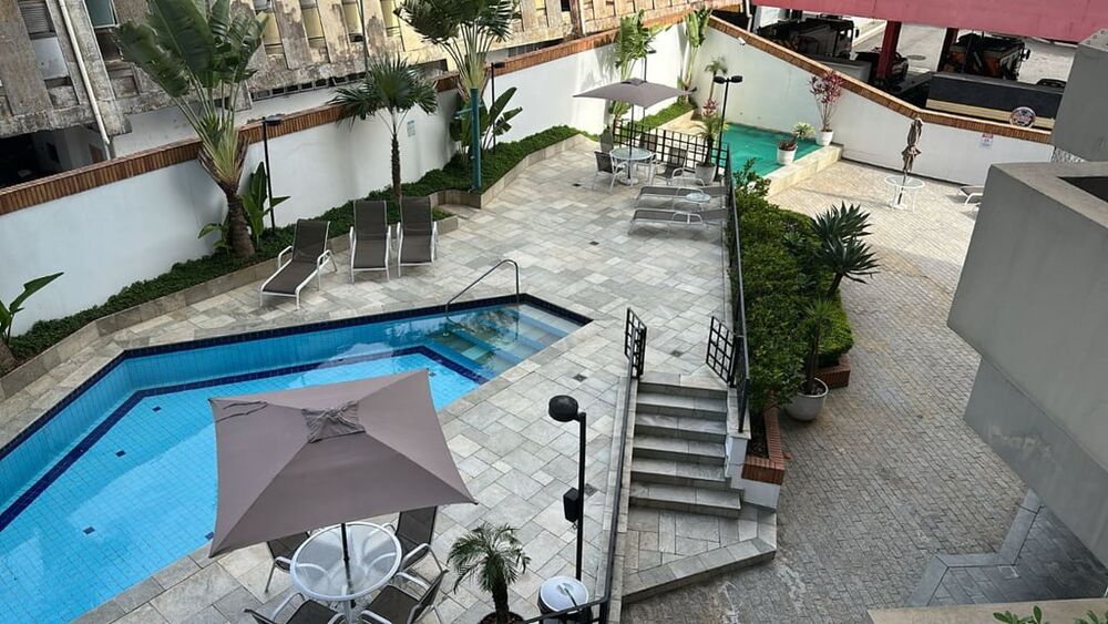 Apartamento à venda com 2 quartos, 137m² - Foto 3